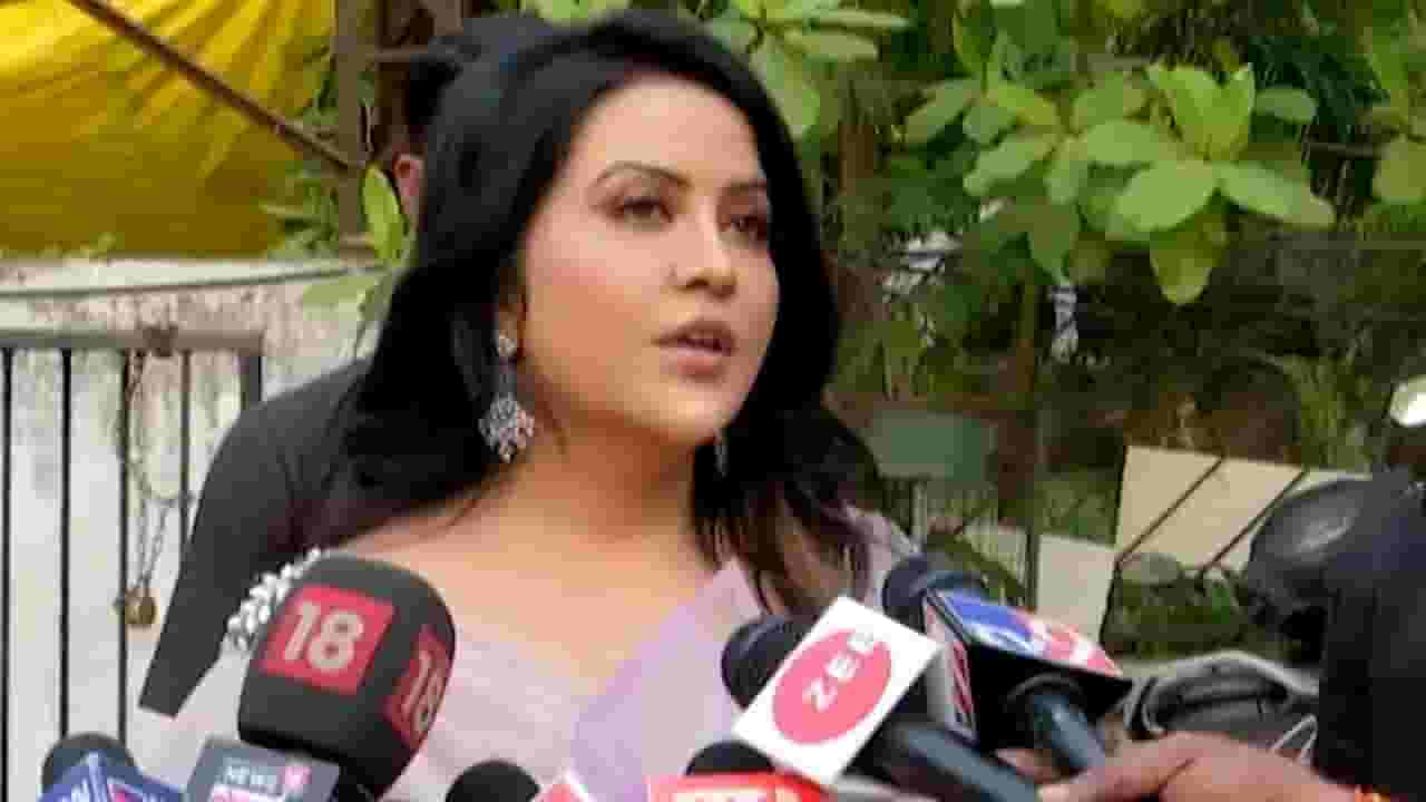 कर्नाटक विधानसभा निकालावर अमृता फडणवीस म्हणाल्या, 'काल भाजप, आज काँग्रेस, तर उद्या...'