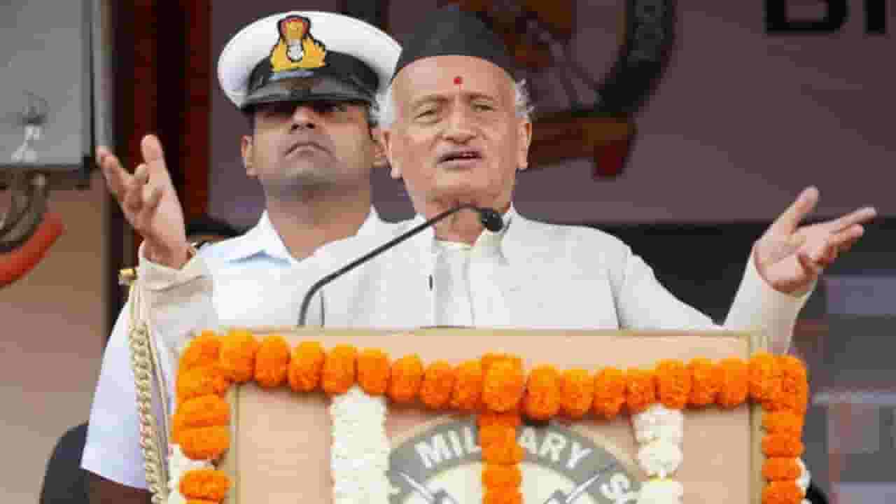 निर्लज्ज राज्यपाल म्हणून कोश्यारी यांची नोंद; राऊत यांची टीका, आता नार्वेकर हे कारण?