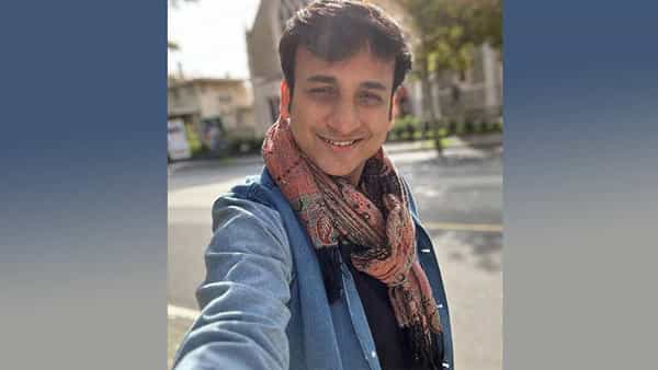 अभिनेता संकर्षण कऱ्हाडे नाटकाच्या सध्या ऑस्ट्रेलियात आहे. तिथले काही फोटो संकर्षण सोशल मीडियावर शेअर करत आहे.
