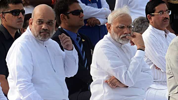 ‘मोदी शाह यांना महाराष्ट्राचा धस्का बसलाय’; ठाकरे गटाच्या नेत्याची शाह-मोदी यांच्या महाराष्ट्र दौऱ्यावरून टीका ‘मोदी शाह यांना महाराष्ट्राचा धस्का बसलाय’; ठाकरे गटाच्या नेत्याची शाह-मोदी यांच्या महाराष्ट्र दौऱ्यावरून टीका