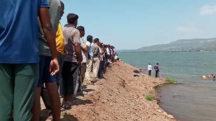 Pune | खडकवासला धरणात गेलेल्या 2 मुलींचा मृत्यू, काय घडलं ज्यामुळे गमावले प्राण Pune | खडकवासला धरणात गेलेल्या 2 मुलींचा मृत्यू, काय घडलं ज्यामुळे गमावले प्राण