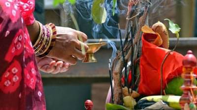 Vat Purnima 2023 : वट पौर्णिमेला का करतात वडाच्या झाडाची पुजा? 99 टक्के लोकांना नाही माहिती खरे कारण