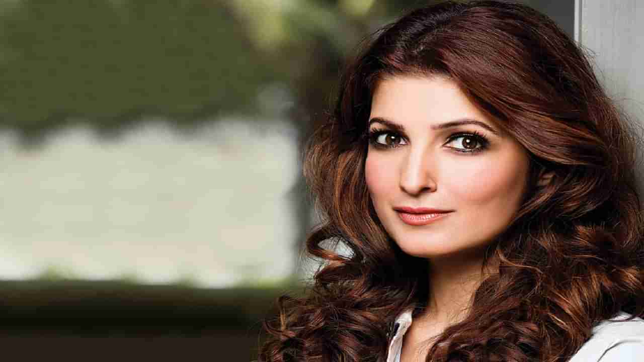 Twinkle Khanna | कोहिनूसह दोन मौल्यवान रत्न परत द्या, ट्विंकल खन्नाची ब्रिटनकडे मागणी