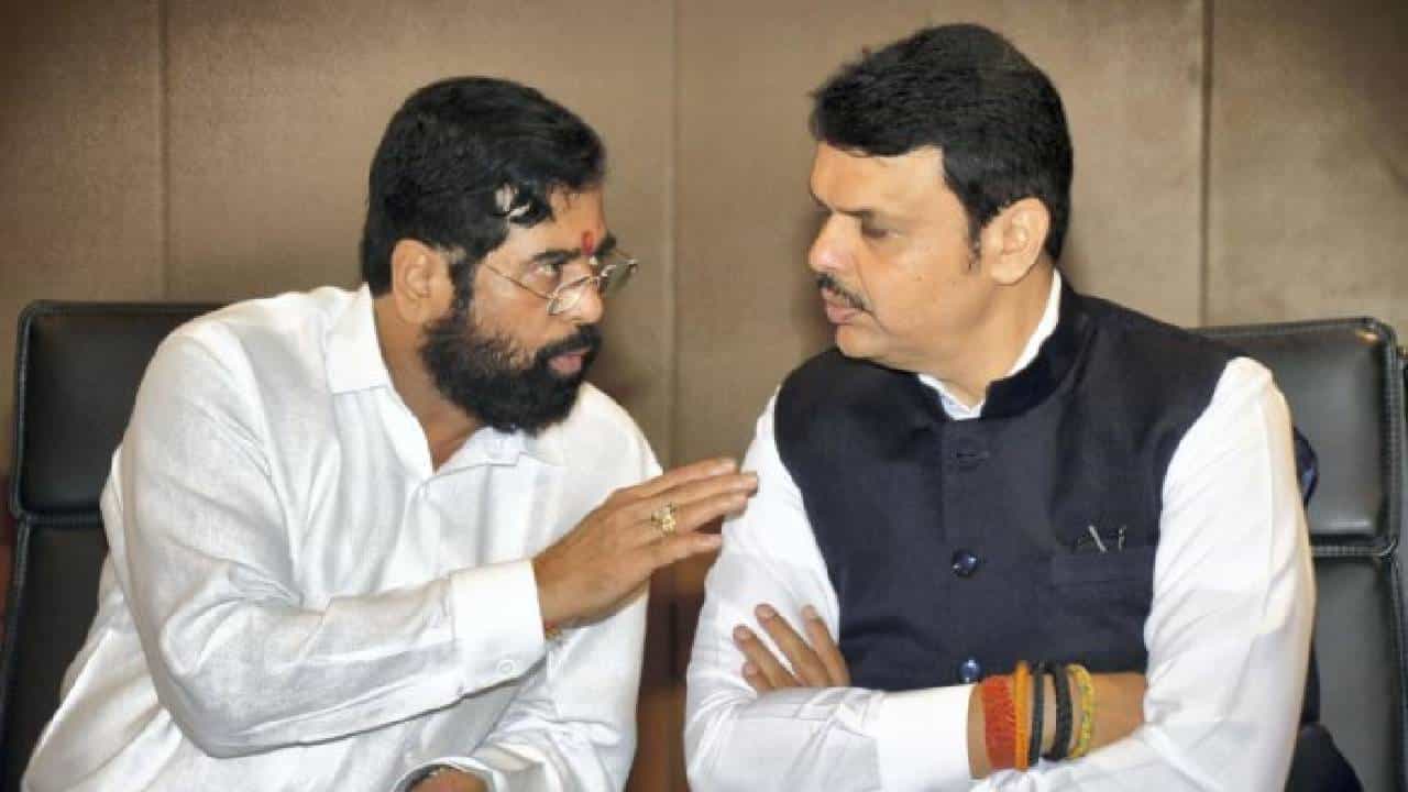 Special Report : भाजप-शिवसेनेत वाद? गजानन किर्तीकरांकडून पहिली तक्रार, तर शिंदेंकडून मोदींचं कौतक Special Report : भाजप-शिवसेनेत वाद? गजानन किर्तीकरांकडून पहिली तक्रार, तर शिंदेंकडून मोदींचं कौतक