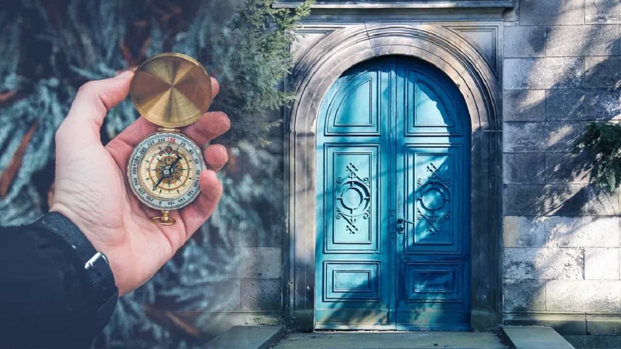 Door Vastu Tips : मुख्य दरवाजावरील वास्तुदोषामुळे होतो त्रास, जाणून घ्या दूर करण्याचे अचूक उपाय