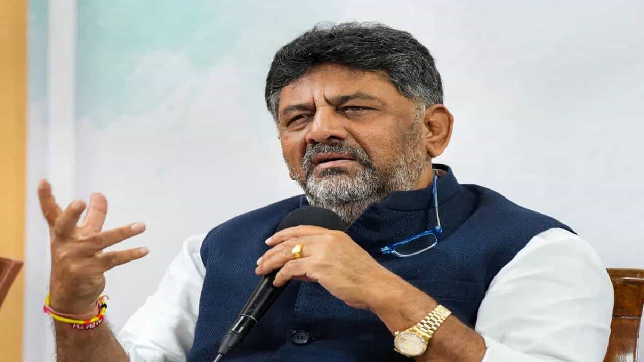 ‘डीके, मुझे आप पर भरोसा’ ; शिवकुमार यांना आठवले सोनिया गांधी यांचे शब्द...