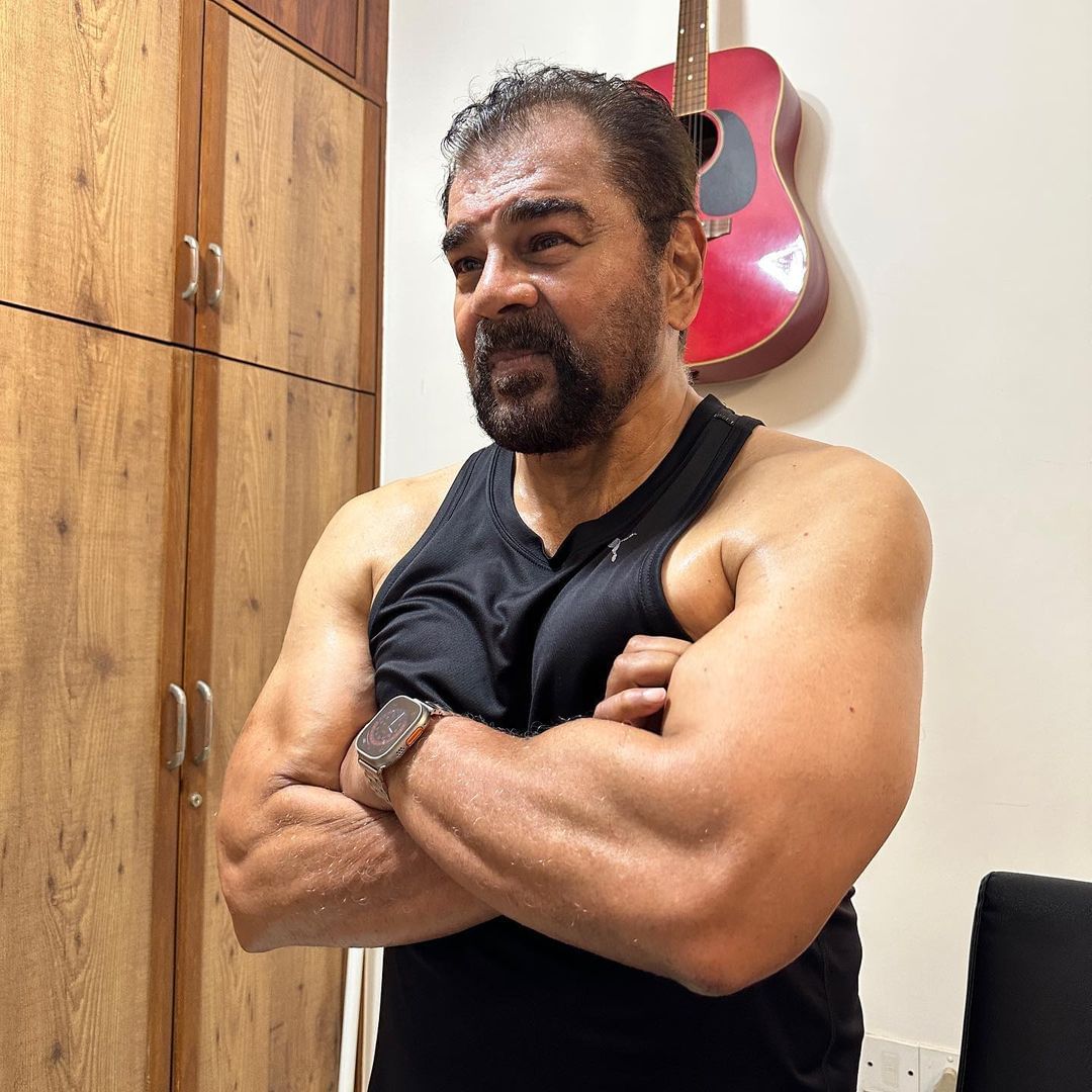 Sharat Saxena ५