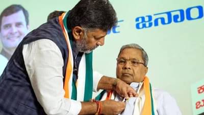 CM Siddaramaiah Net Worth : सिद्धरामय्या CM पदाच्या शर्यतीत अव्वल, पण शिवकुमार असे ठरले बॉस