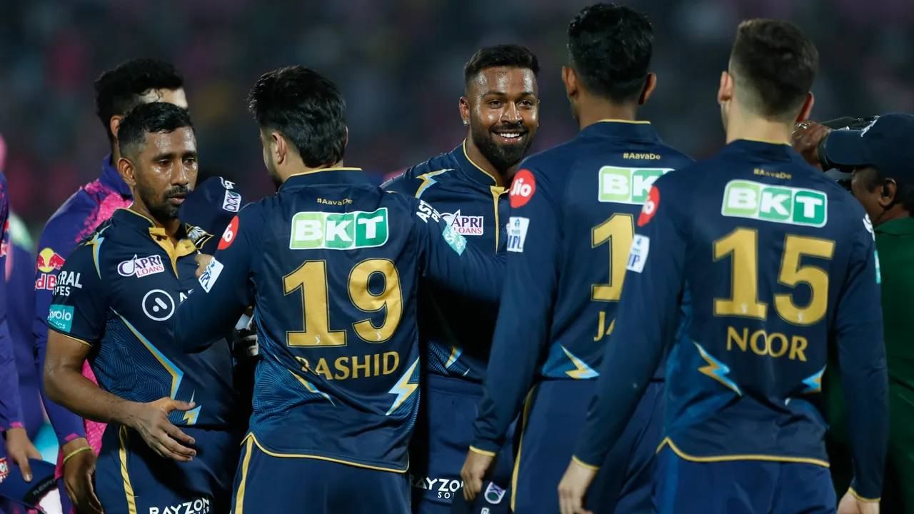 IPL 2023 Play Offs Scenario : गुजरात टायटन्सने पहिला मान पटकावला; ३  जागांसाठी ७ संघांमध्ये सामना रंगला