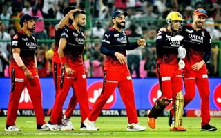 RCB vs SRH IPL 2023 : रनमशीन विराट कोहली याला हैदराबाद विरुद्धच्या आरपारच्या सामन्याआधी सतावतेय मोठी भीती