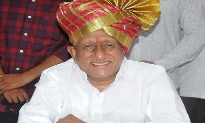 'गोकुळ'चे अध्यक्ष विश्वास पाटील यांचा राजीनामा अन् उलट सुलट चर्चेला पूर्णविराम 'गोकुळ'चे अध्यक्ष विश्वास पाटील यांचा राजीनामा अन् उलट सुलट चर्चेला पूर्णविराम