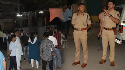 VIDEO | जळगावात तणावपूर्ण शांतता, पोलीसांची धावाधाव; काय आहे नेमकं कारण?