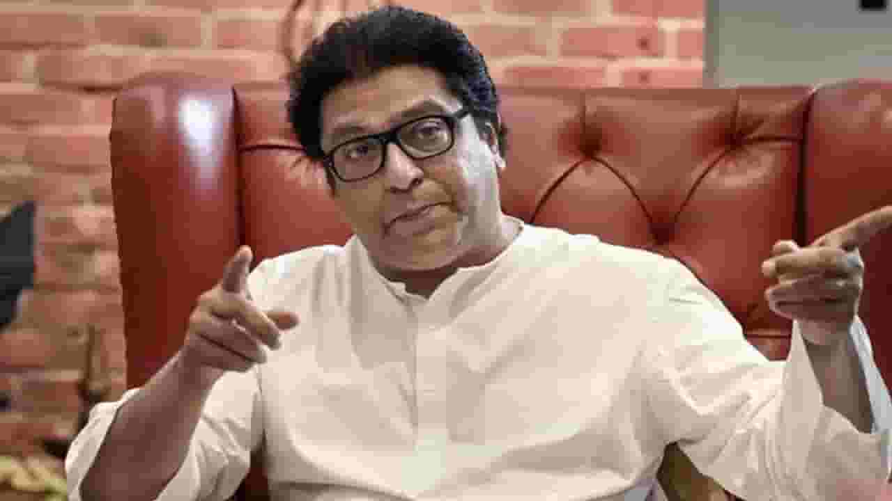 राज ठाकरे यांचा शेतकऱ्यांना थेट सवाल, 'अडचणीत माझ्याकडे येता, मतदानाच्या वेळी...'