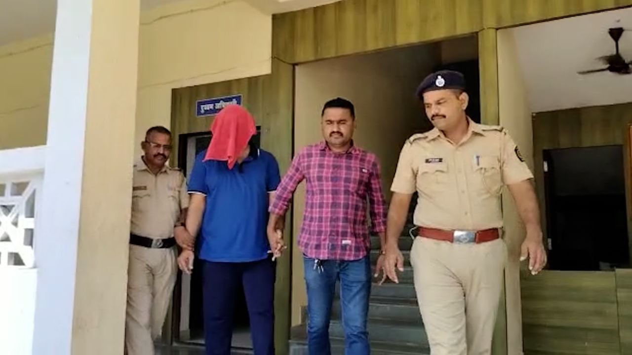 सरकारी संस्थेत नोकरी लावतो सांगत पैसे लुटायचा, अखेर 'असा' अडकला पोलिसांच्या जाळ्यात