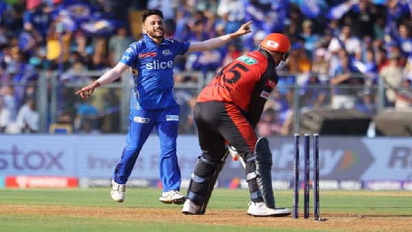 Akash Madhwal IPL 2023 : मुंबई इंडियन्सचा स्टार आकाश मधवालवर या लीगमध्ये क्रिकेट खेळण्यावर बंदी