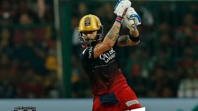 Virat Kohli : विराट कोहलीने सलग दोन सेंच्युरी ठोकत आयपीएलमध्ये रचला इतिहास