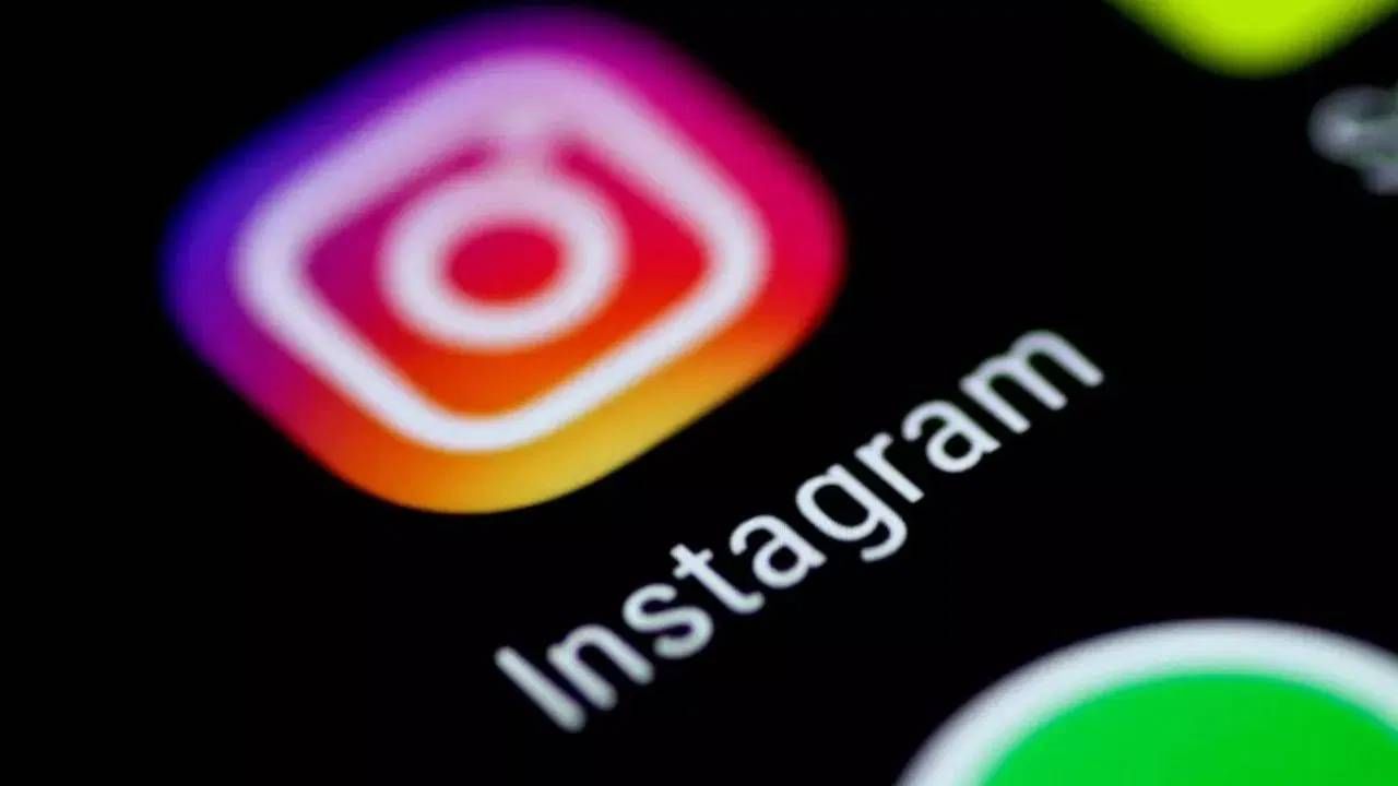 Instagram Down : पोस्टच जात नाही... इन्स्टाग्रामची सर्व्हिस ठप्प; जगभरातील लाखो यूजर्स वैतागले