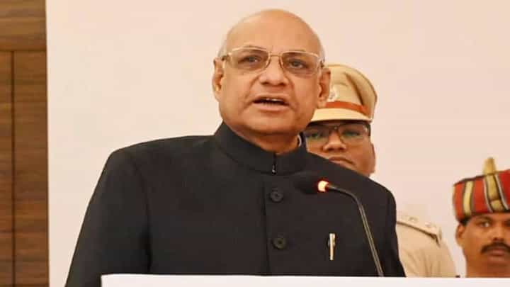 ''त्यांच्या विरोधात लिहिले गेलं'', पण आता...; सावकार यांच्याबद्दल राज्यपाल बैस यांची प्रतिक्रिया ''त्यांच्या विरोधात लिहिले गेलं'', पण आता...; सावकार यांच्याबद्दल राज्यपाल बैस यांची प्रतिक्रिया
