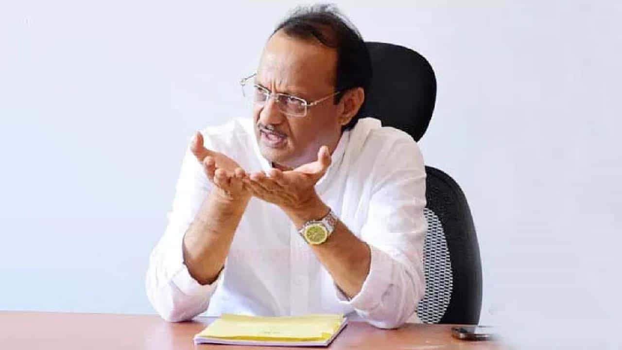 ...तर मला पकडा अन् टायरमध्ये घाला; अजित पवार का आणि कुणावर संतापले?