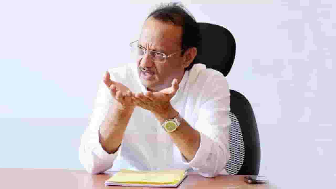 ...तर मला पकडा अन् टायरमध्ये घाला; अजित पवार का आणि कुणावर संतापले?