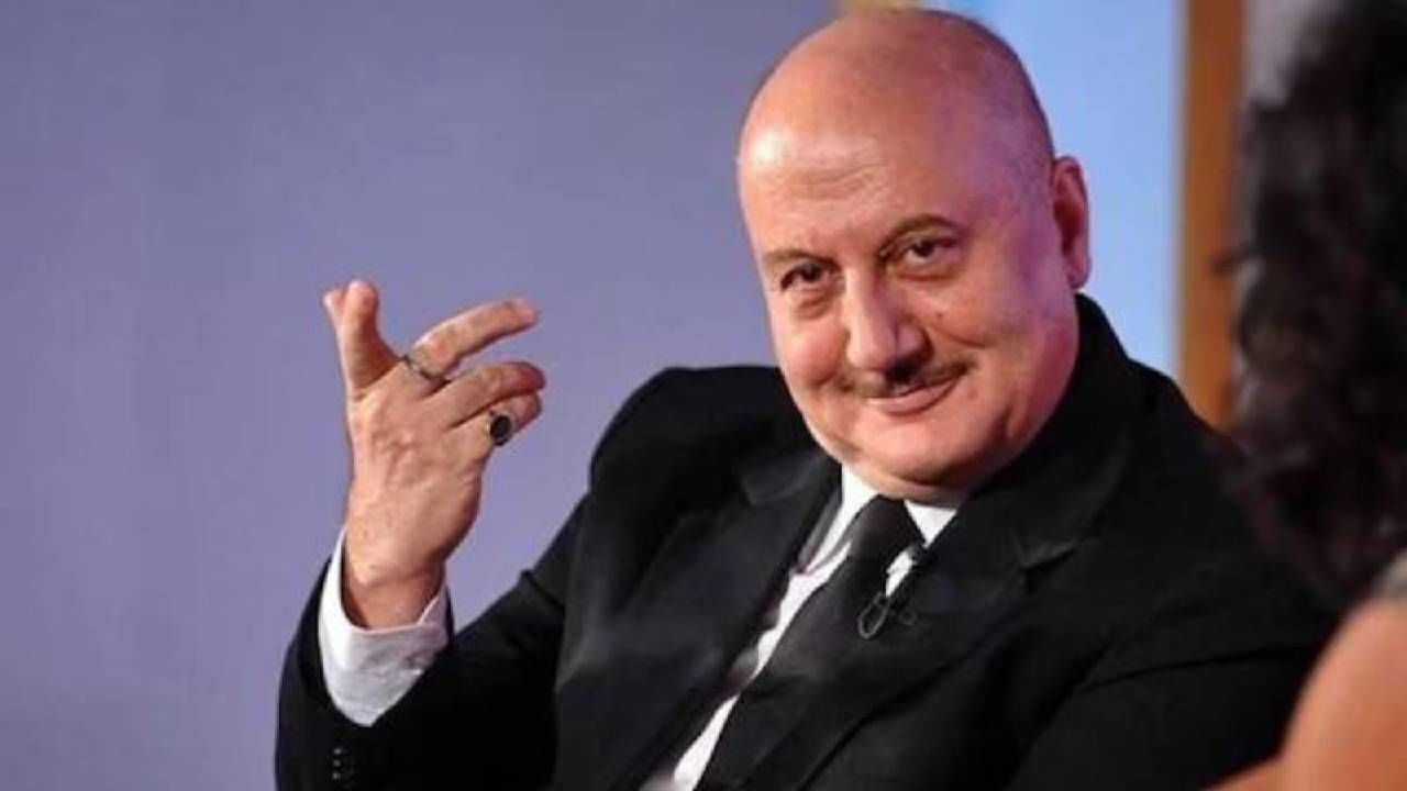 Anupam Kher | अनुपम खेर यांना गंभीर दुखापत, चाहते चिंतेत, थेट चित्रपटाच्या शूटिंगवेळी घडले असे काही की