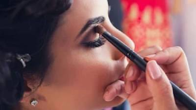 ब्युटी पार्लरमध्ये तयार होत होती नवरी, मात्र बोहल्यावर चढण्याआधीच रुग्णालयात पोहचली, कारण काय?