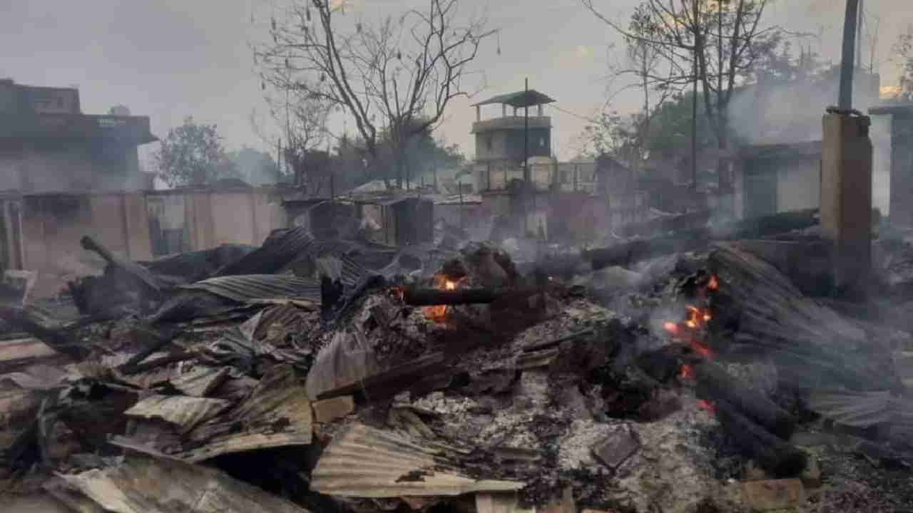 मणिपूर पुन्हा पेटले; हिंसाचारामुळे इंटरनेट सेवा आणखी काही दिवस बंद; माजी आमदाराने दंगल भडकवली...