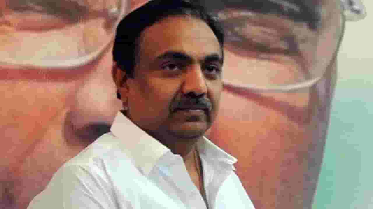 अजित पवार यांनी केला जयंत पाटील यांचा करेक्ट कार्यक्रम; प्रफुल्ल पटेल यांनी केली हकालपट्टी अजित पवार यांनी केला जयंत पाटील यांचा करेक्ट कार्यक्रम; प्रफुल्ल पटेल यांनी केली हकालपट्टी