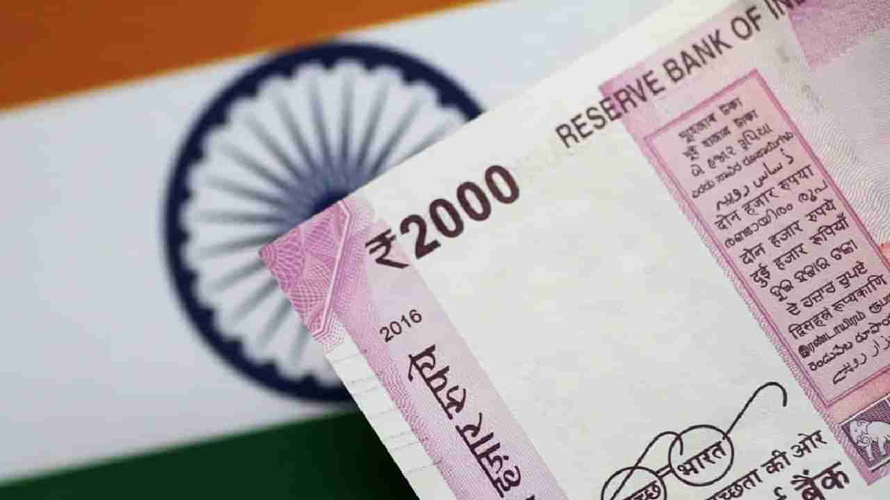 2000 note exchange : गुलाबी नोटेचा पाठवणी महोत्सव! आजपासून बँकेसमोर रांगा, हे नियम करा फॉलो