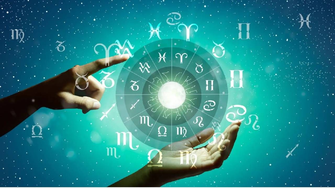 Astrology : या शुभ योगात जन्मलेले लोकं असतात सर्वाधीक बुद्धीमान, लक्ष्मीचा कायम असतो आशिर्वाद