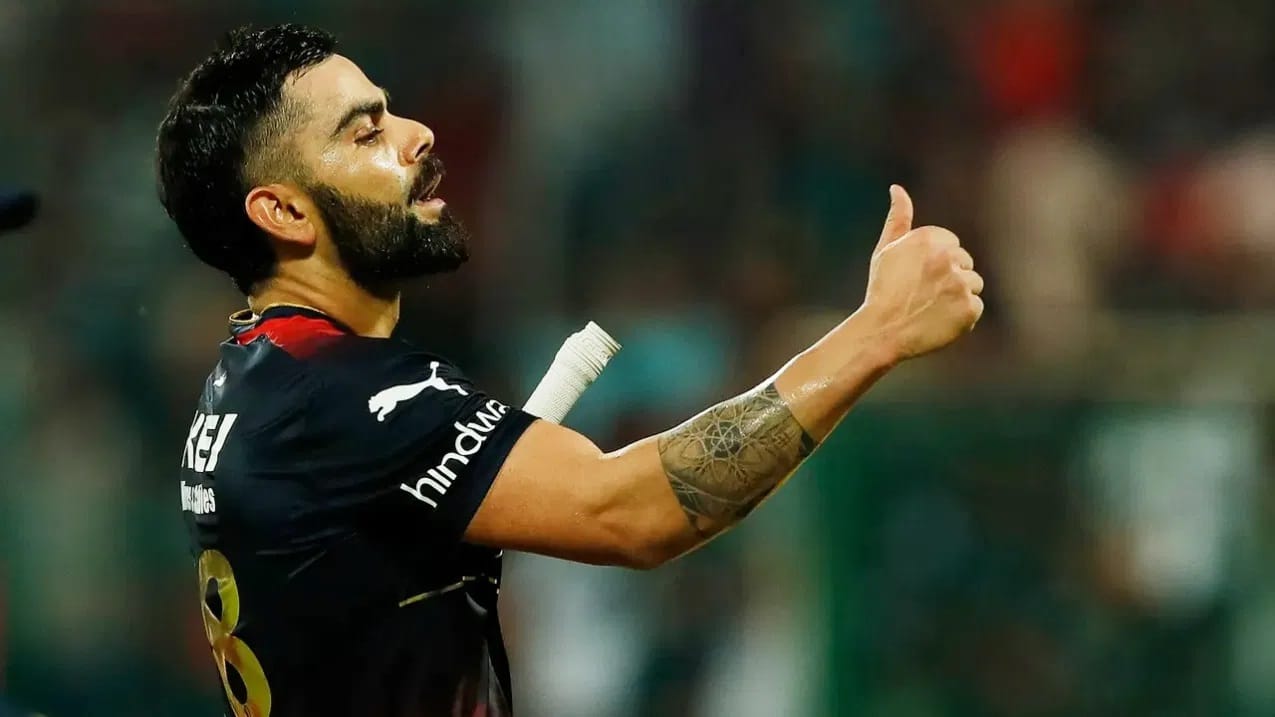 पराभवानंतर निराश झालेल्या आरसीबी चाहत्यांसाठी विराट कोहलीने भावनिक संदेश दिला आहे. सोशल मीडियावर पोस्ट करून चाहत्यांचे आभार मानले आहेत. 