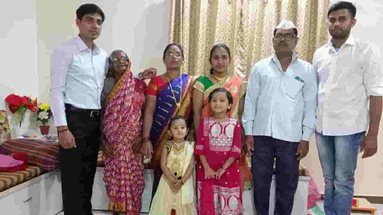 UPSC Exam : आई-वडिलांच्या कष्टाचं चीज; छोट्या गावच्या मंगेश खिलारीने मिळवले घवघवीत यश