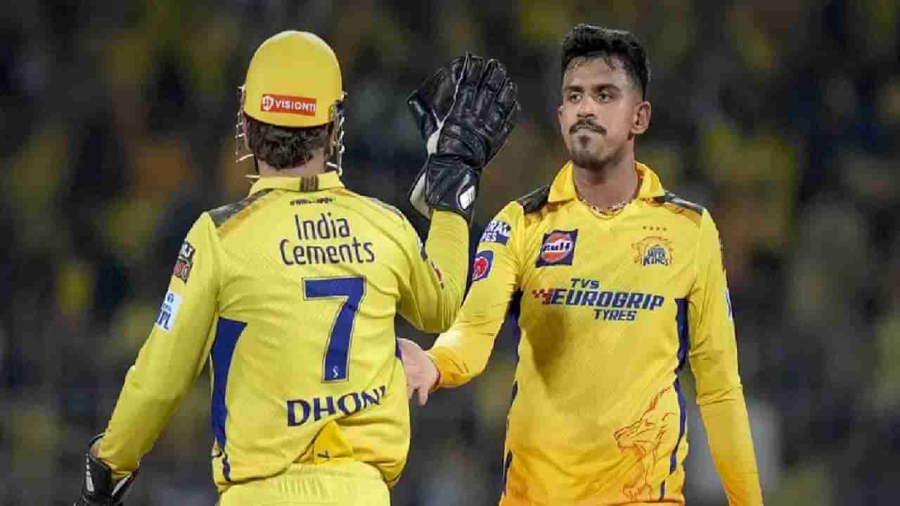 MS Dhoni CSK IPL 2023 : शेवटी धोनीच तो, जाळ फेकलं, अलगद अडकला पांड्या, काय केलं, ते VIDEO मध्ये पाहा