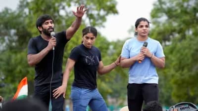 नव्या संसद भवनाच्या उद्धाटनाच्या दिवशी कुस्तीपटू करणार दंगल; महिला महापंचायतीचं आयोजन