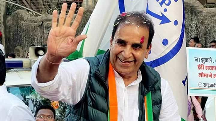 Maharashtra Politics : अनिल देशमुख यांना भाजप नेत्याचा गर्भीत इशारा; म्हणाला, ''जामीन मंजूर... मात्र..'' Maharashtra Politics : अनिल देशमुख यांना भाजप नेत्याचा गर्भीत इशारा; म्हणाला, ''जामीन मंजूर... मात्र..''