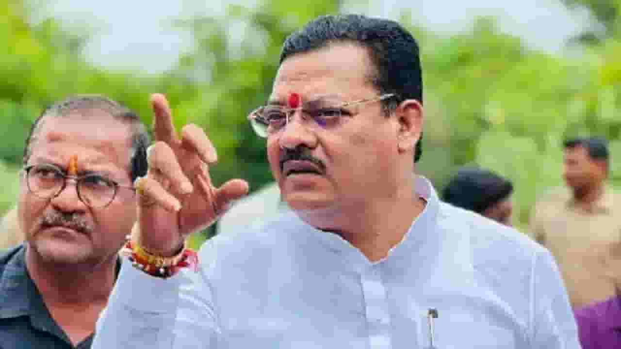 ठाकरे गटातील आणखी नेते प्रवेश करतील; शिंदे गटातील शिरसाट यांनी नावचं सांगितलं, आता कोण करणार प्रवेश?