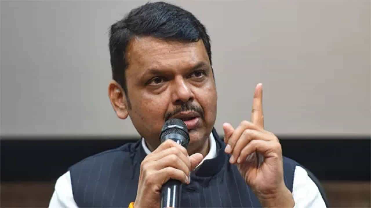 शेतकऱ्यांना बँकांनी कर्ज नाकारल्यास थेट ही कारवाई होणार; हा इशारा नेमका दिला कोणी...