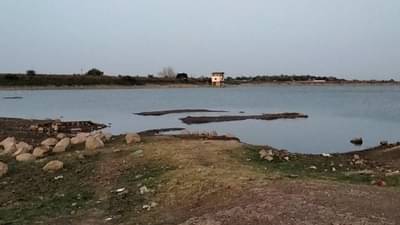 धुळेकरांना आता हरणमाळ धरणाचाच आधार? काय आहे कारण? नकाने तलावाचं काय झालं?