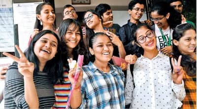 Courses After SSC : दहावीनंतर काय करावे? ही घ्या तुम्हाला हवी असणारी सर्व माहिती