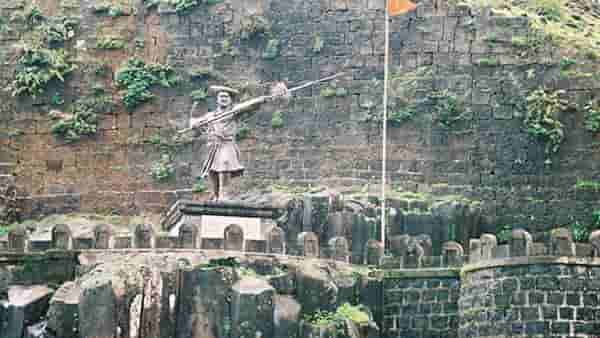 पन्हाळ गडावर बंदची हाक? पर्यटकांना बंदी? पोलीसांचा फौजफाटा ही तैनात; कारण काय?