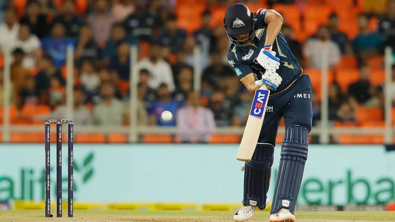 GT vs MI IPL 2023 :  सारा जमाना गिल का है दिवाना! एकाच मोसमात तीन शतकं ठोकली