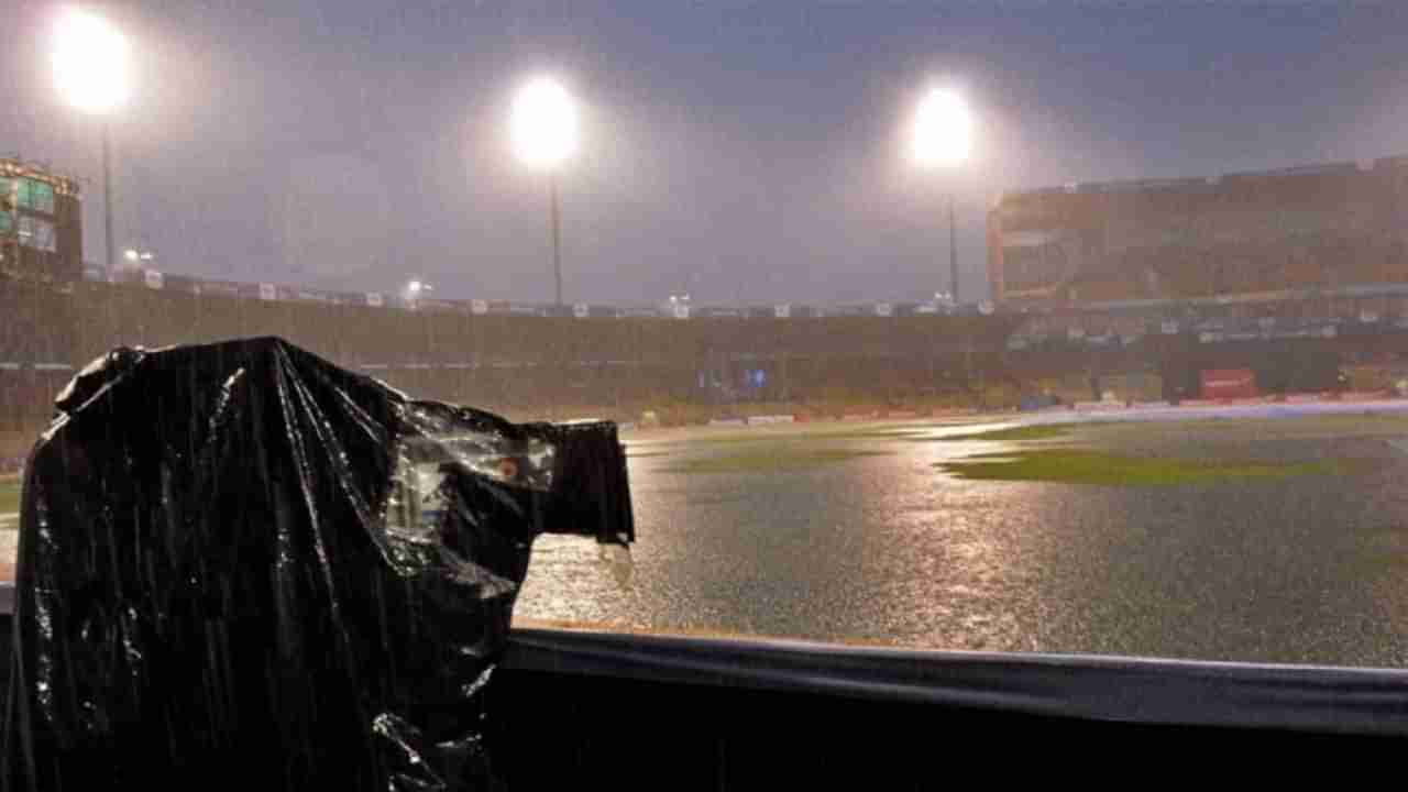 IPL 2023 Final GT vs CSK Weather Update : अहमदाबादमध्ये आज किती वाजता पाऊस कोसळणार? VIDEO