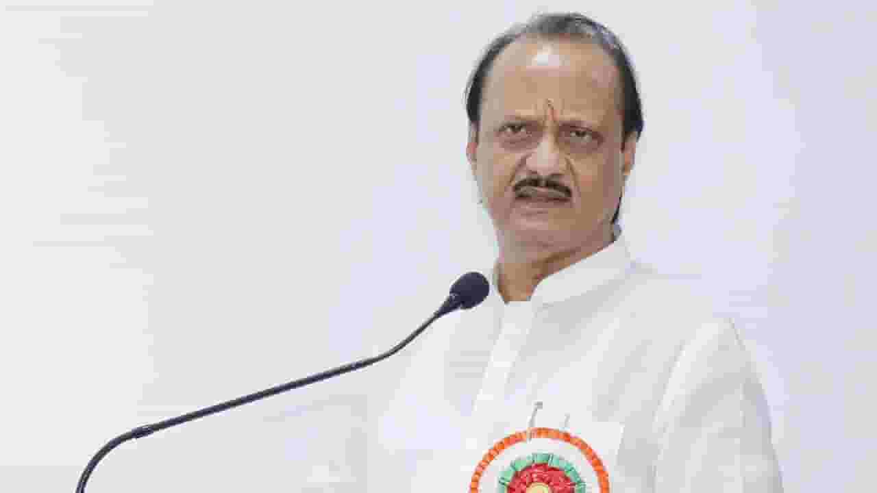 बुलढाणा बस अपघातावर अजित पवार संतापले; शासनाला खडेबोल सुनावत म्हणाले, ‘आता तरी गांभीर्यानं...’