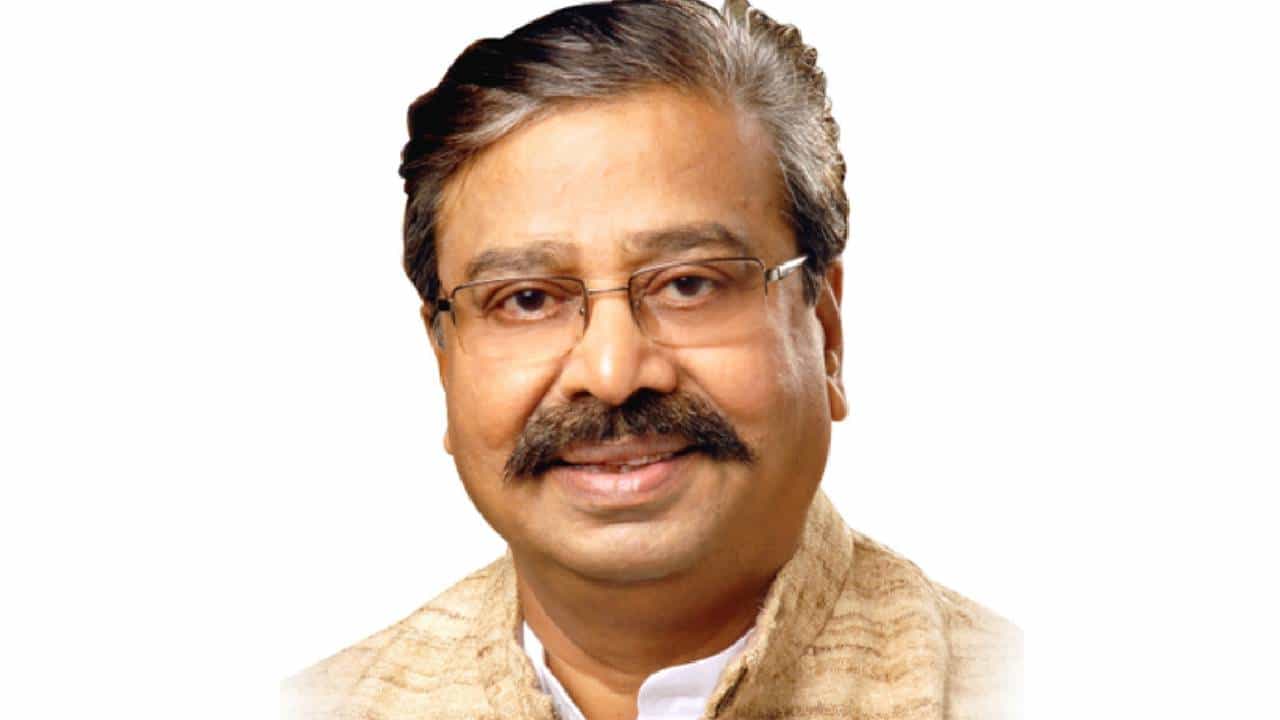 VIDEO | कीर्तिकर यांच्या 'त्या' दाव्यावर भाजप नेत्याची स्पष्ट प्रतिक्रिया, म्हणाला, ''त्यांनी मला स्वतः सांगितलं'' VIDEO | कीर्तिकर यांच्या 'त्या' दाव्यावर भाजप नेत्याची स्पष्ट प्रतिक्रिया, म्हणाला, ''त्यांनी मला स्वतः सांगितलं''