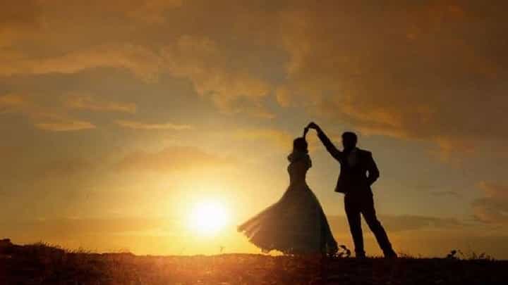 'या' जिल्ह्यातील फोटोग्राफरांच्या रोजीरोटीचं काय? थेट समाजानाच म्हटलं आता बस्स... काय आहे प्रकरण? 'या' जिल्ह्यातील फोटोग्राफरांच्या रोजीरोटीचं काय? थेट समाजानाच म्हटलं आता बस्स... काय आहे प्रकरण?