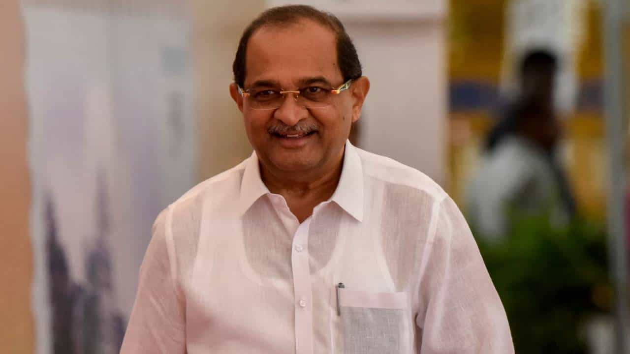 'ही सत्तेसाठी द्वेषाने पछाडलेली मंडळी...' राधाकृष्ण विखे पाटील यांचा विरोधकांसह एका नेत्यावर घणाघात 'ही सत्तेसाठी द्वेषाने पछाडलेली मंडळी...' राधाकृष्ण विखे पाटील यांचा विरोधकांसह एका नेत्यावर घणाघात