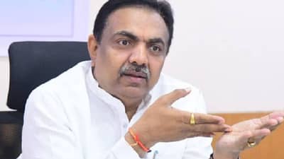 VIDEO | ”अहिल्यादेवी आणि सावित्रीबाई फुले यांच्याबद्दल सरकारच्या मनात द्वेष; मुख्यमंत्री, उपमुख्यमंत्री यांनी रोखलंही नाही?”