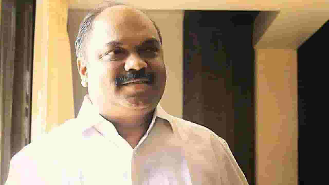 मुंबई महापालिकेची निवडणूक ठाकरे गटामुळे रखडलेली नाही, तर...; अनिल परब यांनी शिंदे-फडणवीस सरकारला सुनावले