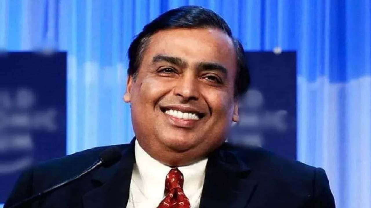 Mukesh Ambani EV Plan : मुकेश अंबानी यांची इलेक्ट्रिक गाडी पोहचवणार साहित्य, तयार केला ७०० कोटी गुंतवणुकीचा प्लॅन