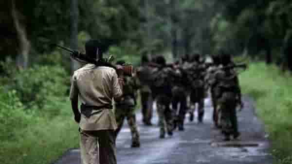 2 हजारच्या नोटा आणि नक्षल चळवळीच्या मार्गात अडथळे, पोलिसांची आहे करडी नजर...